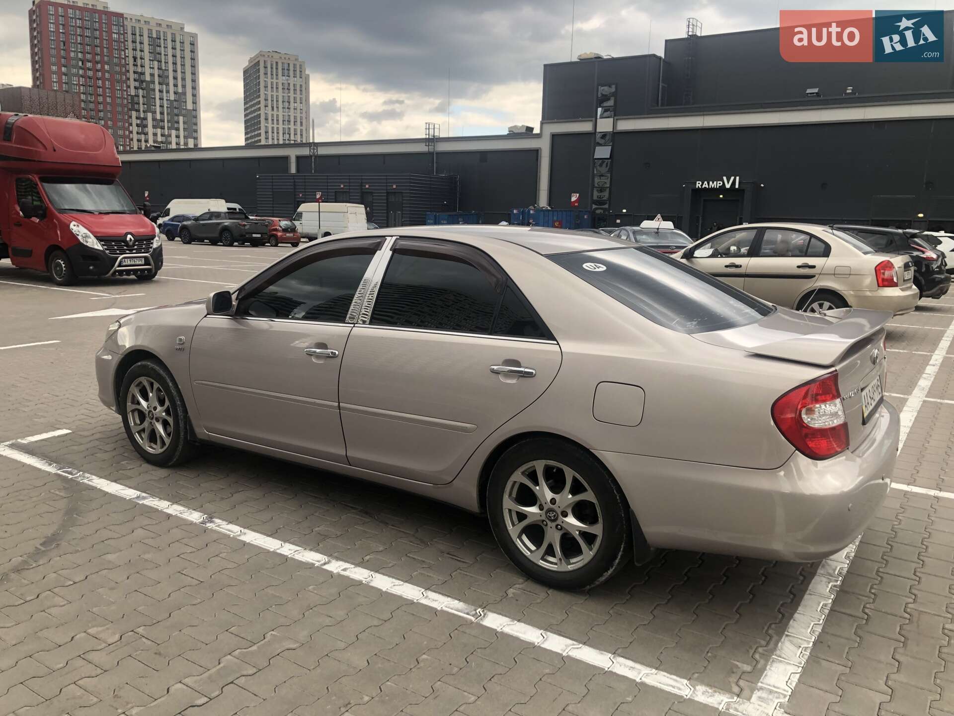 TOYOTA CAMRY 2004
