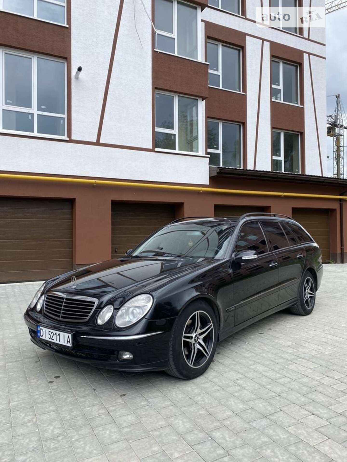 MERCEDES-BENZ E 270 CDI 2003