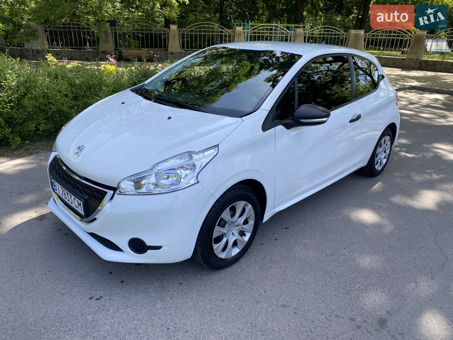 PEUGEOT 208 2014
