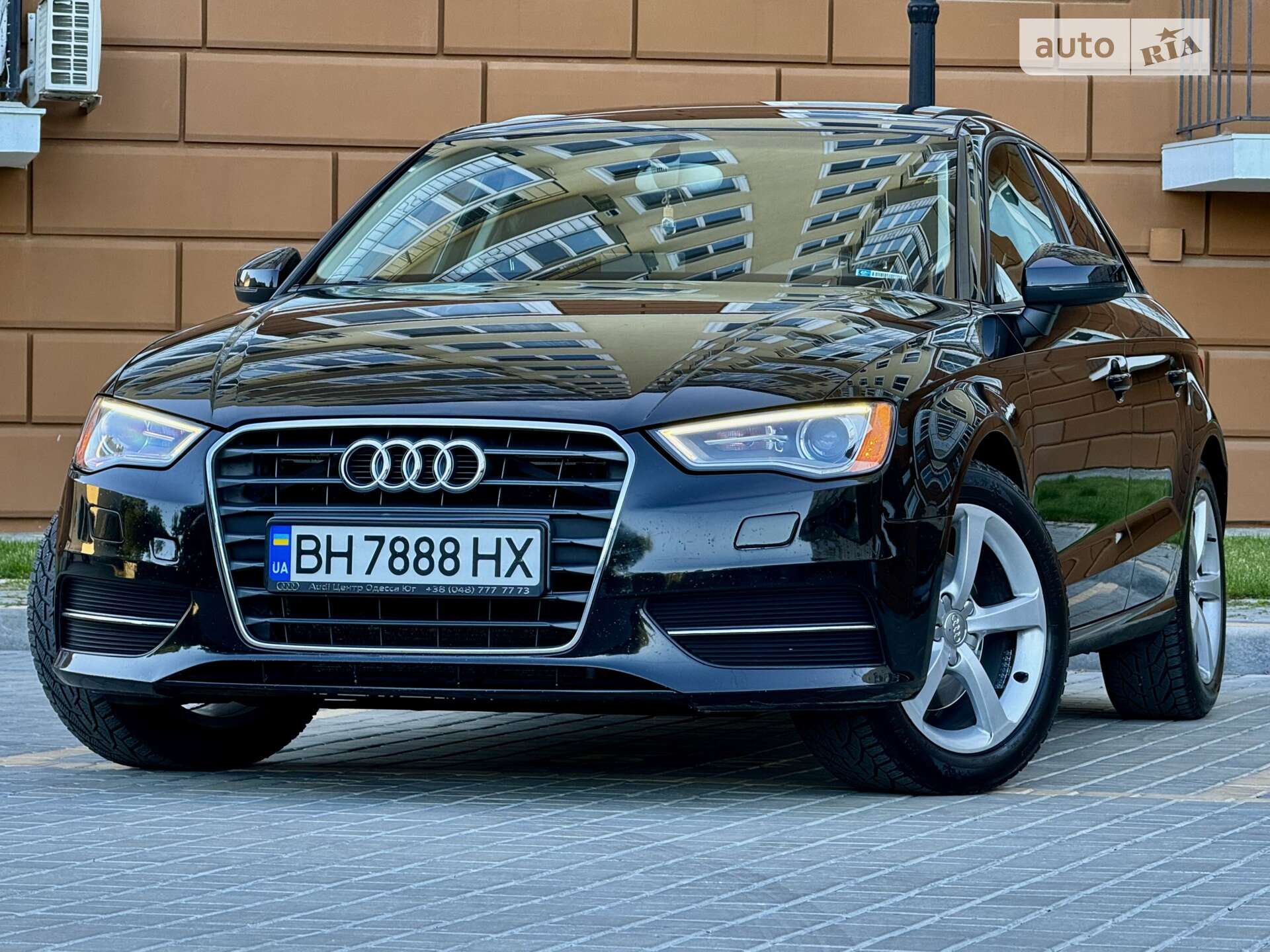 Головне фото звіту автомобіля AUDI A3 2015