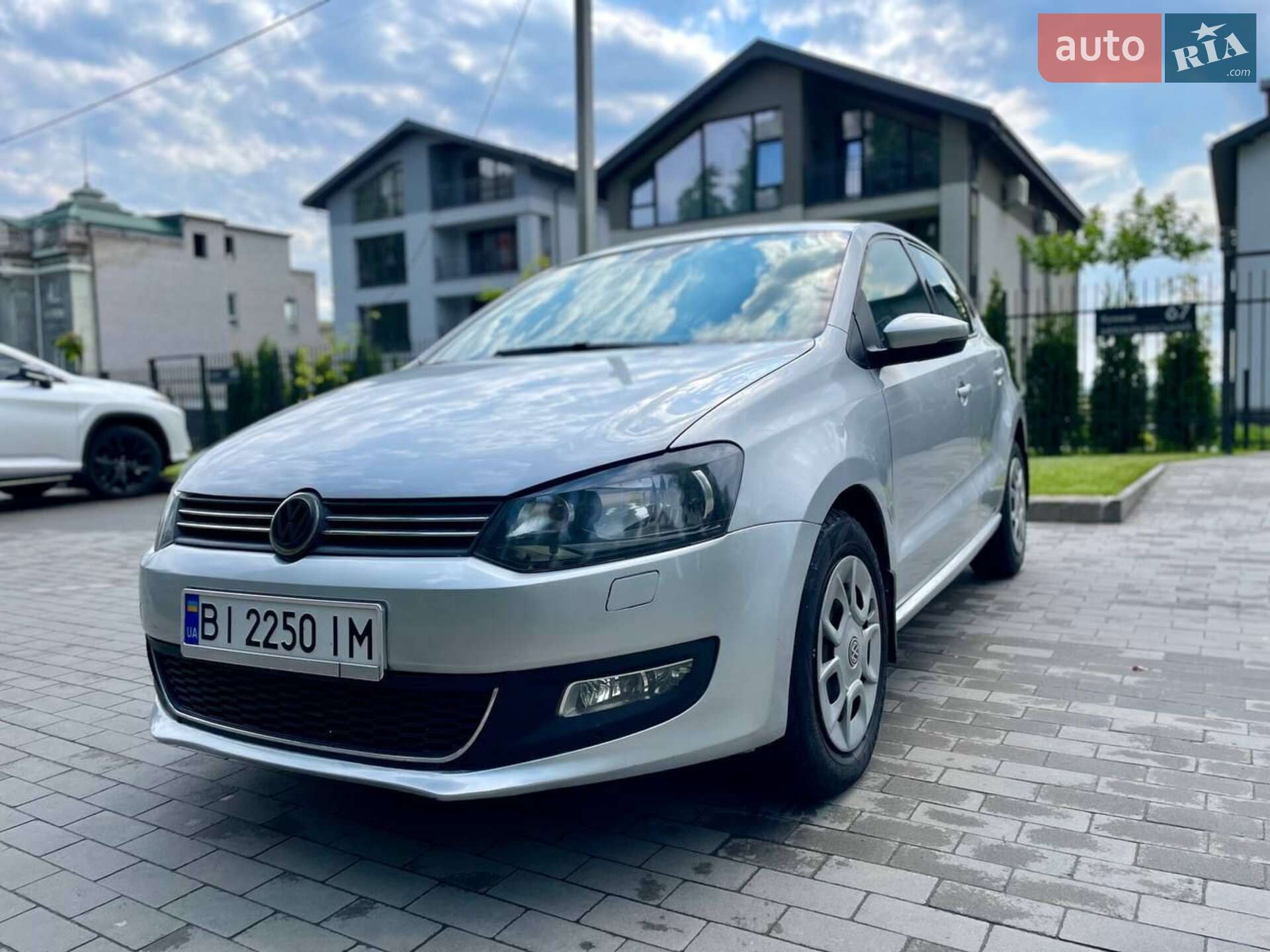 VOLKSWAGEN POLO 2011