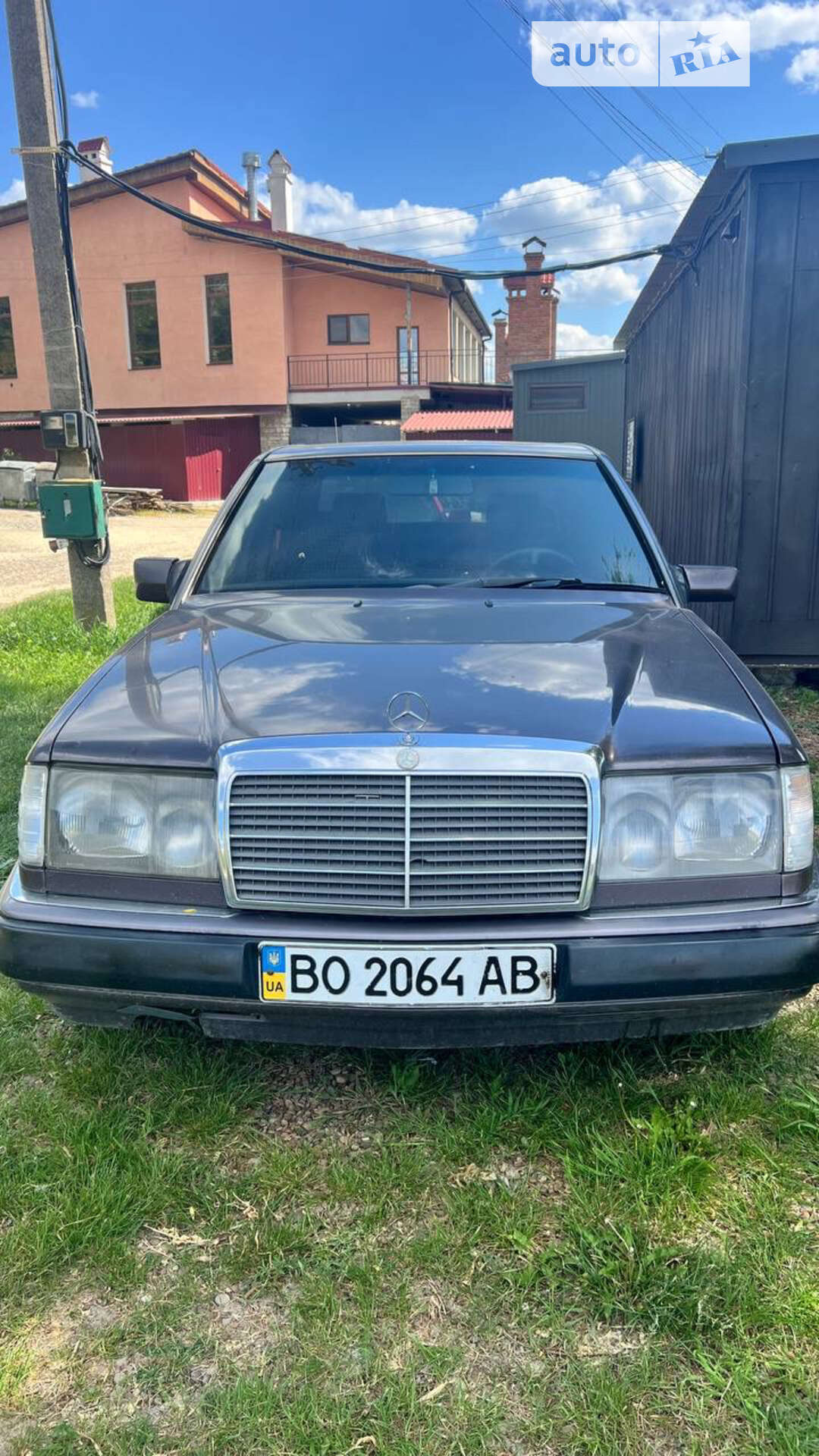 MERCEDES-BENZ 300 E 1992