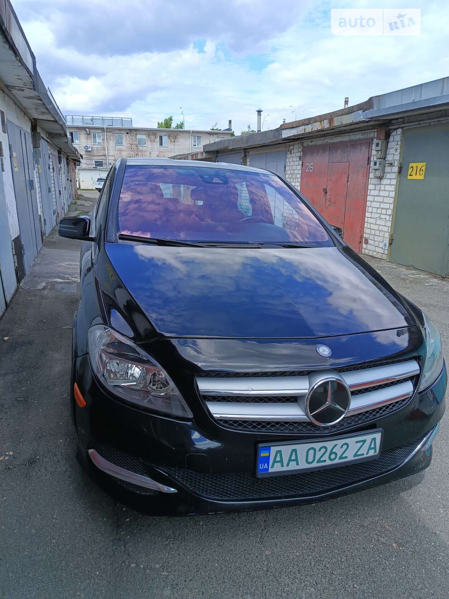 MERCEDES-BENZ B 250E 2016