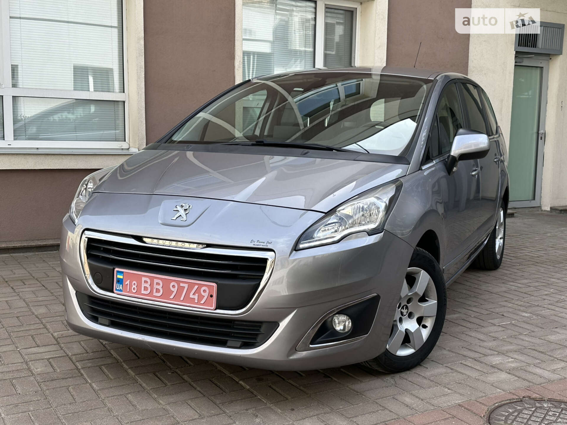 PEUGEOT 5008 2014