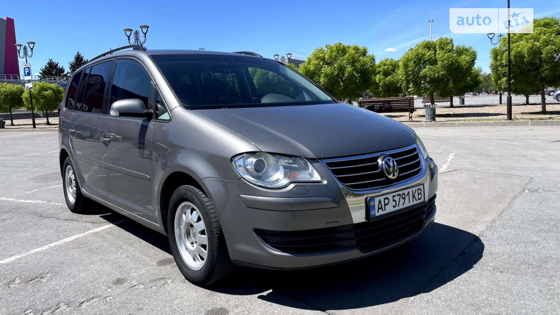 VOLKSWAGEN TOURAN 2008