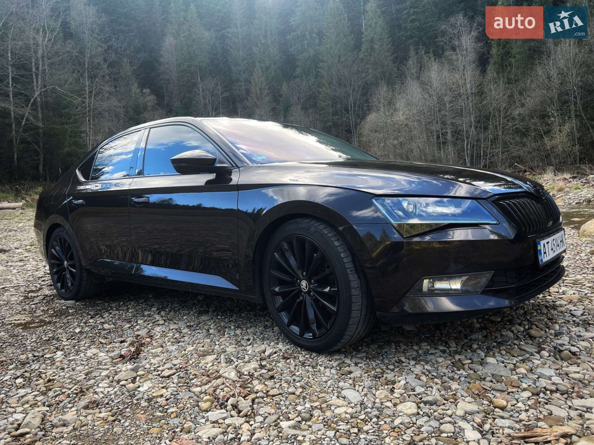 Головне фото звіту автомобіля SKODA SUPERB 2017
