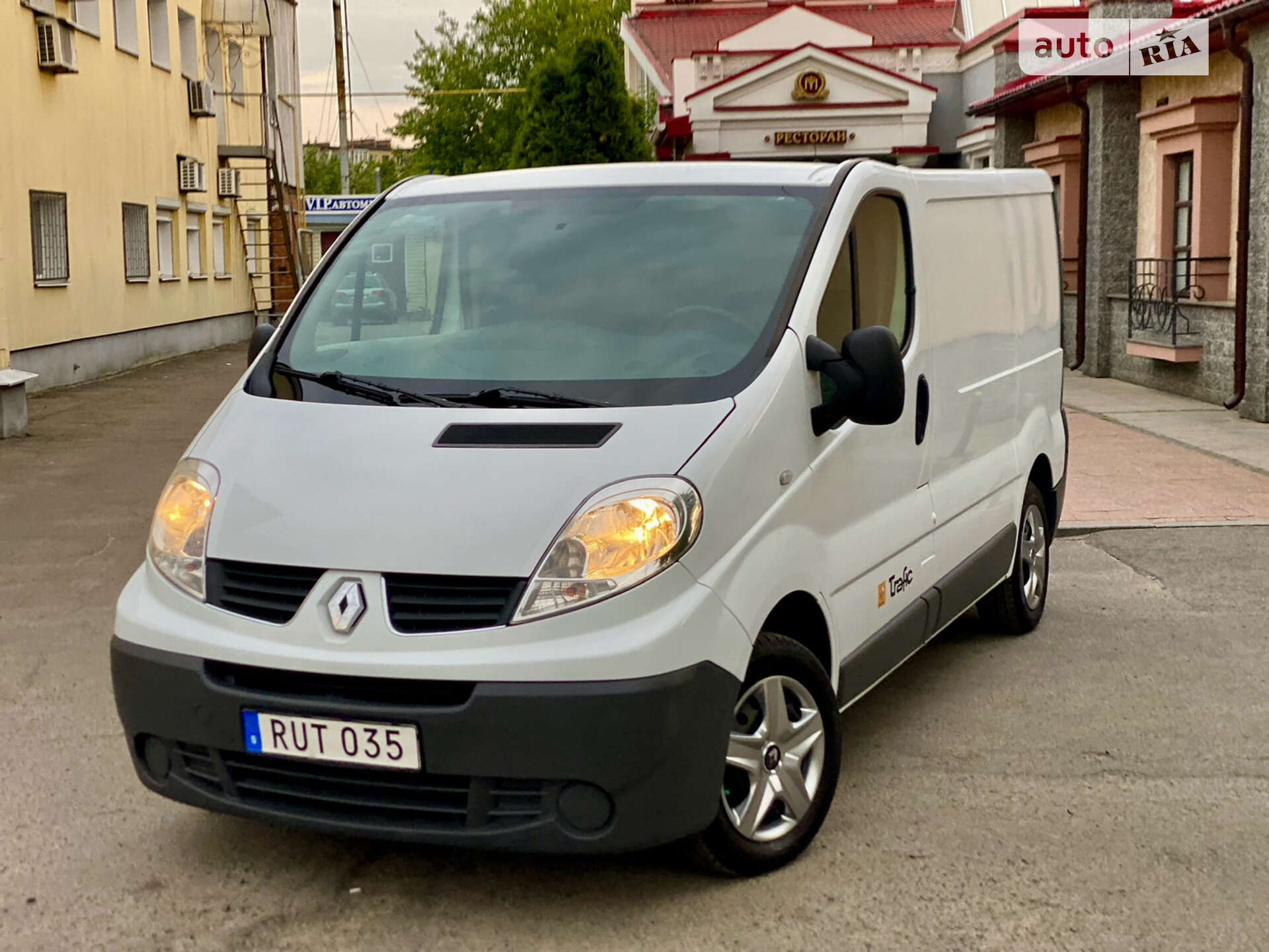 Головне фото звіту автомобіля RENAULT TRAFIC 2014