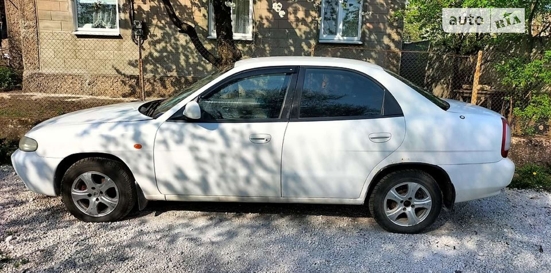 DAEWOO NUBIRA 2000