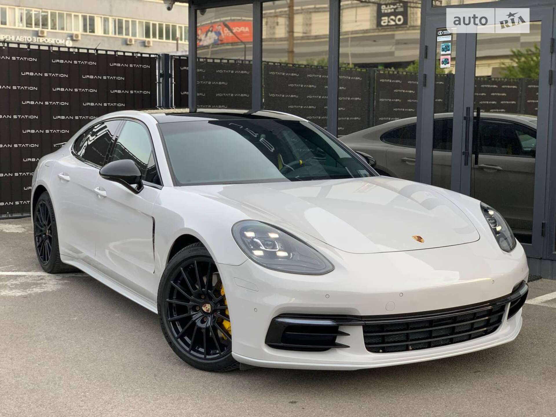 PORSCHE PANAMERA 2018