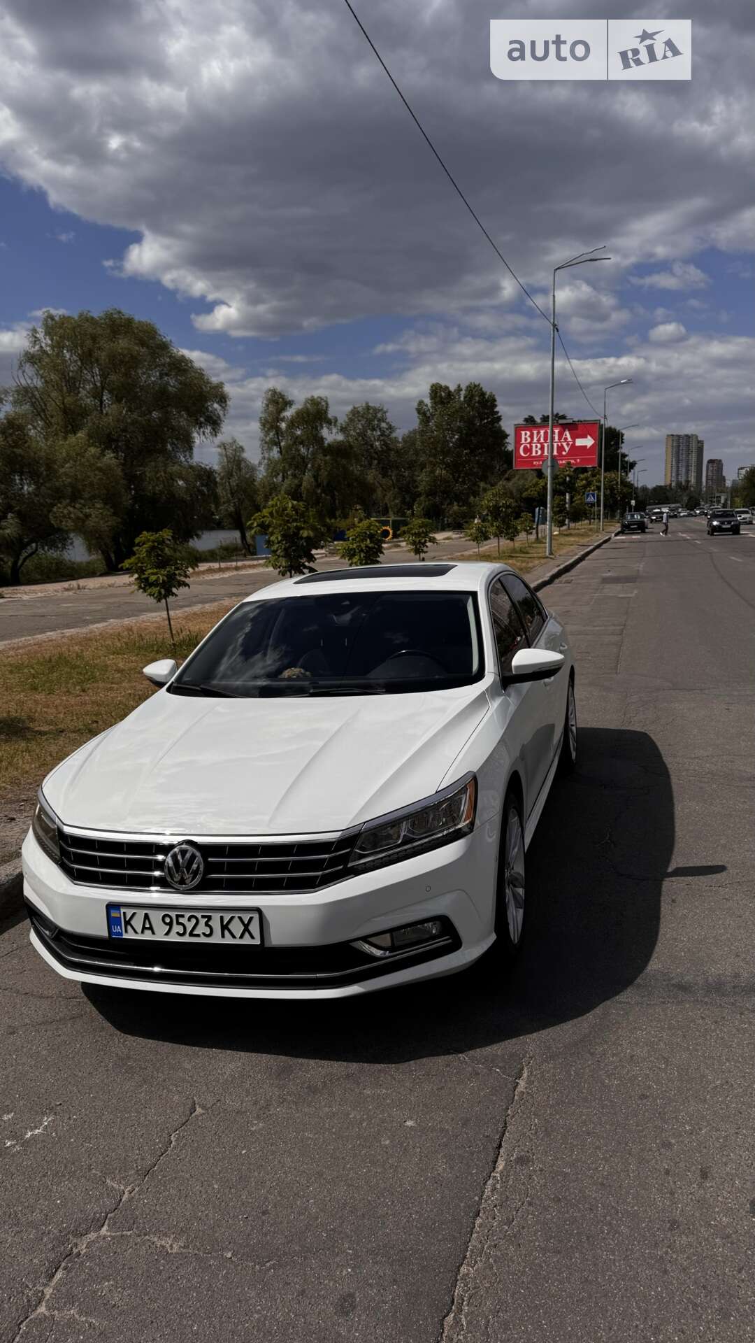 VOLKSWAGEN PASSAT 2017