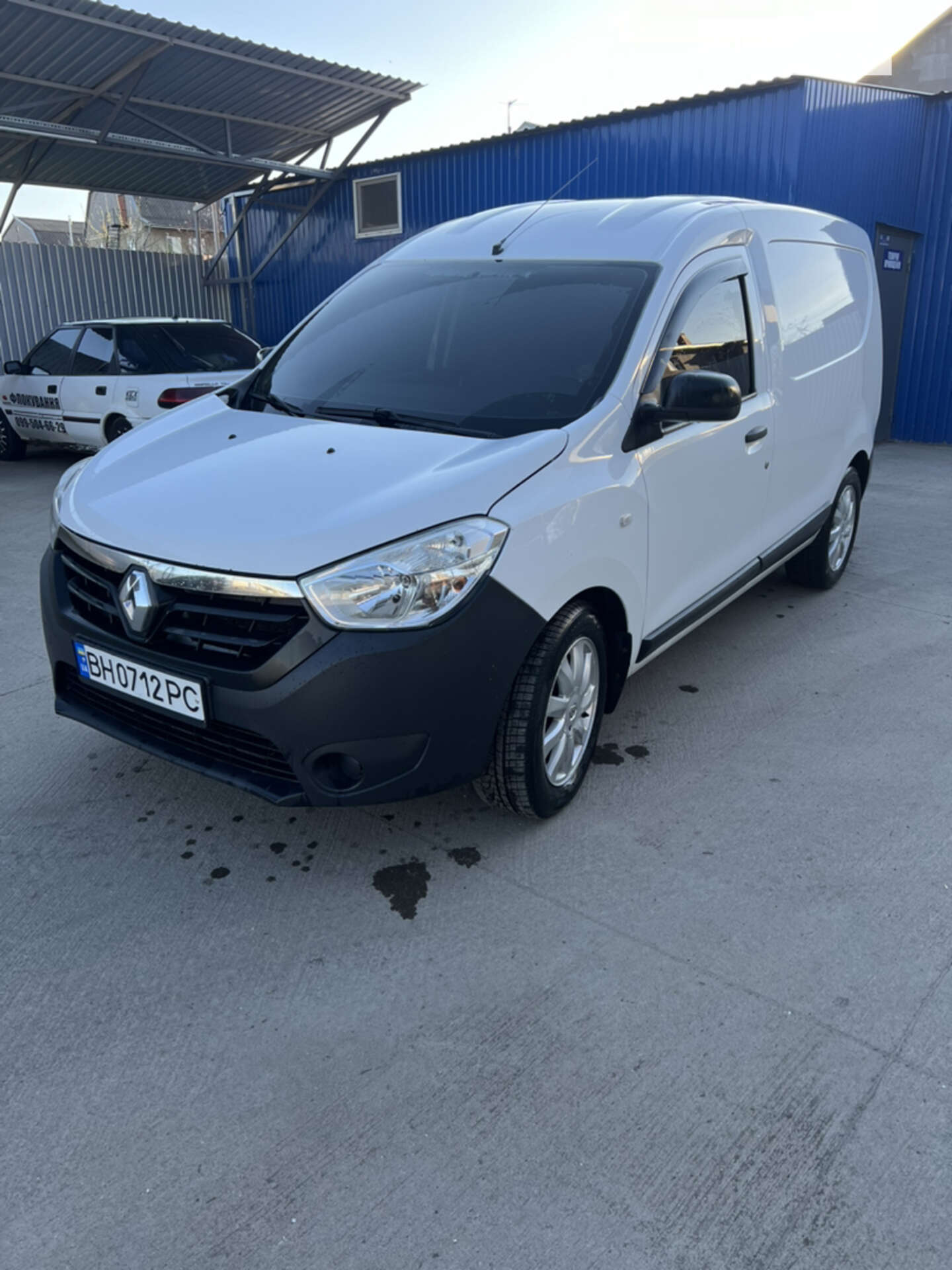 RENAULT DOKKER 2014