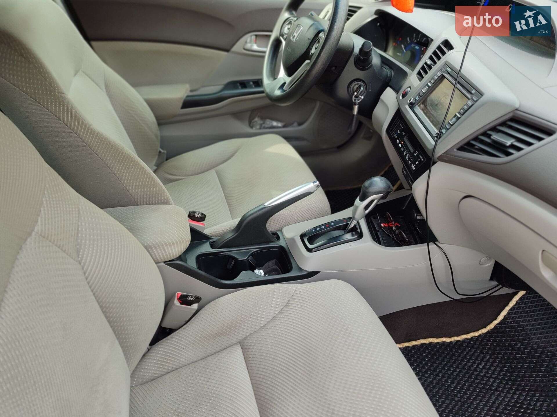 Головне фото звіту автомобіля HONDA CIVIC 2011