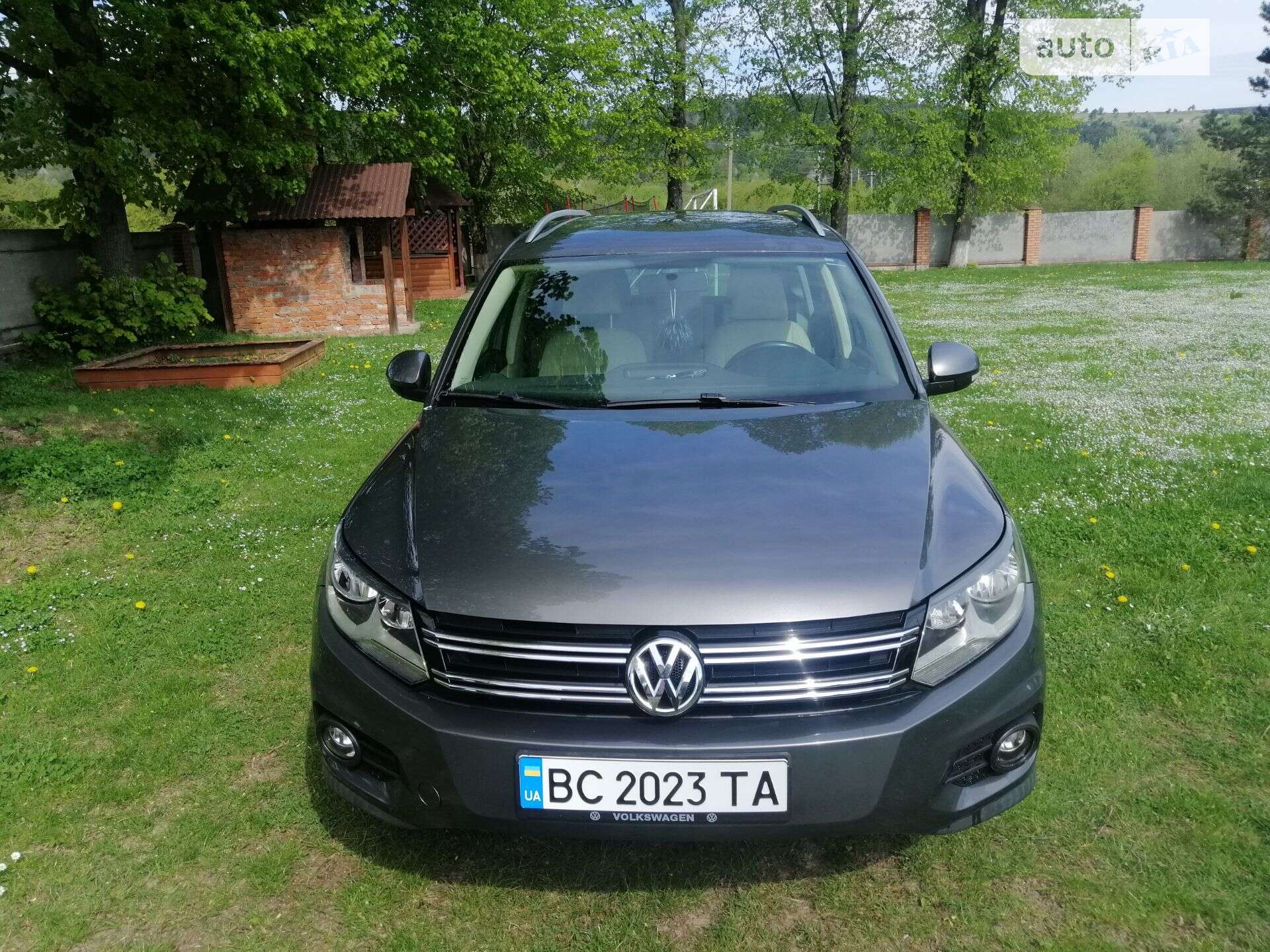 VOLKSWAGEN TIGUAN 2012