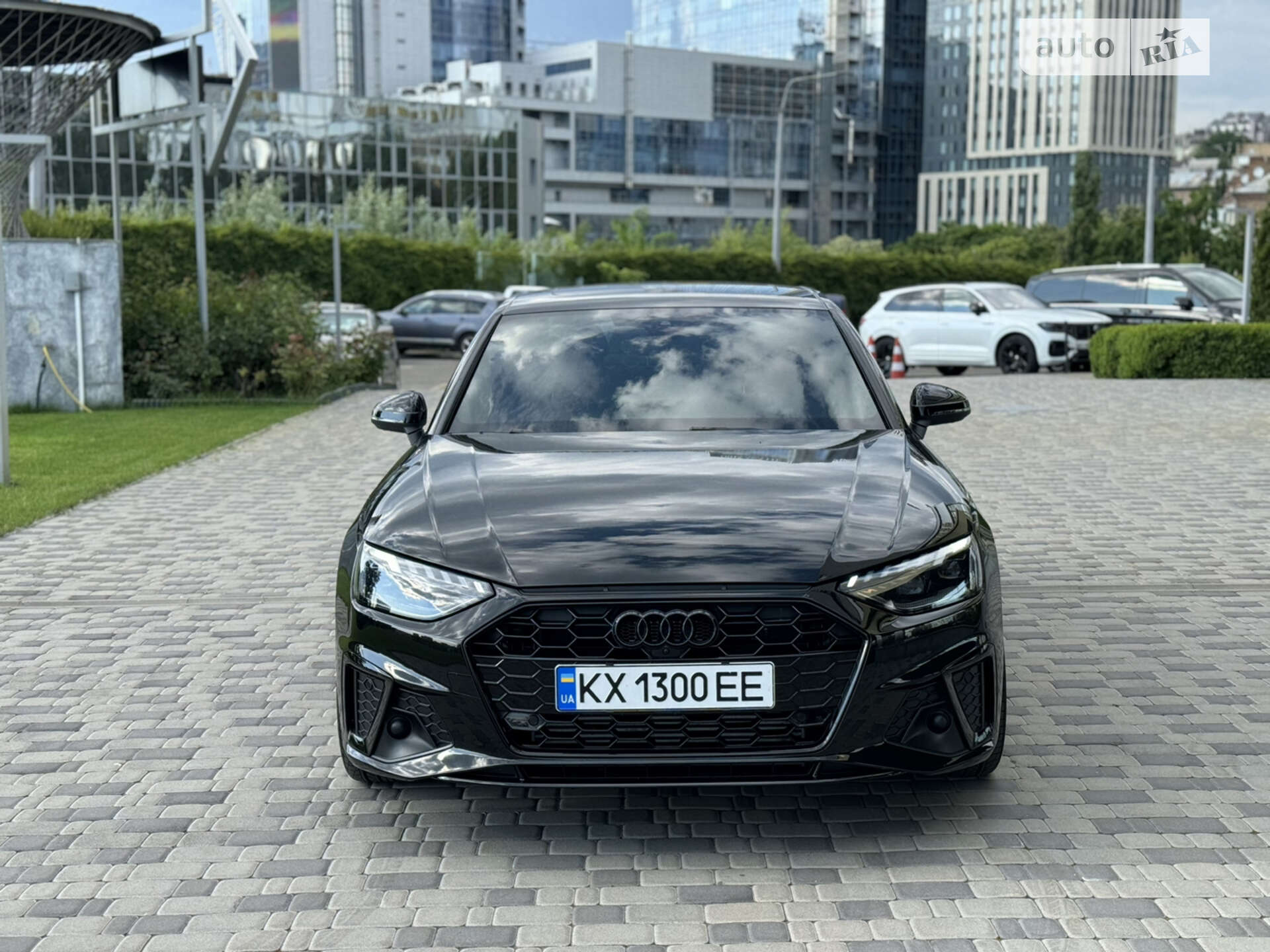 AUDI A4 2022