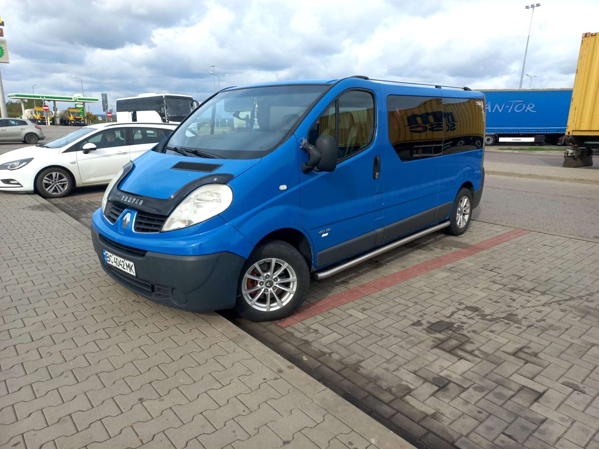 RENAULT TRAFIC 2007
