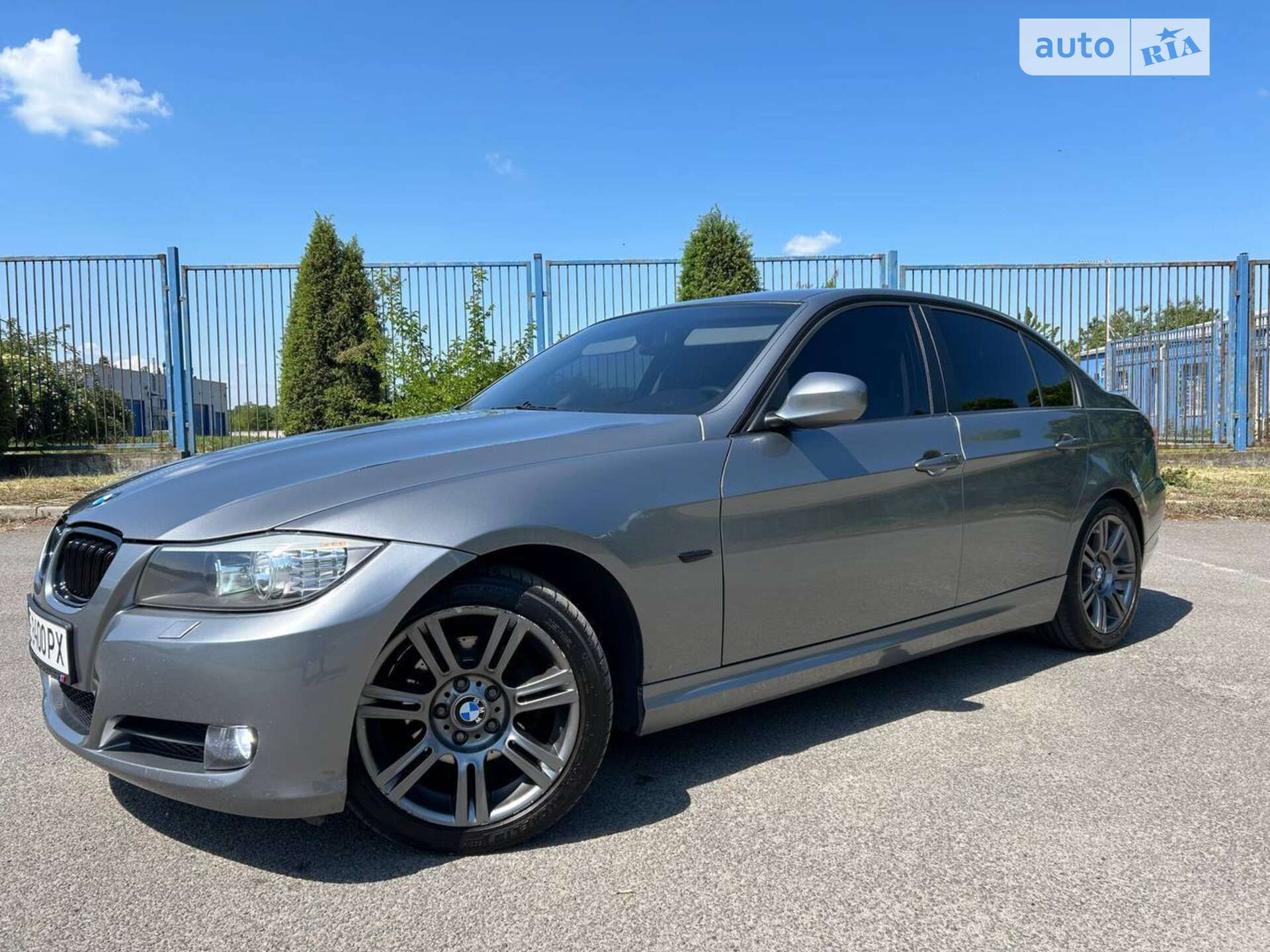 Головне фото звіту автомобіля BMW 318D 2009