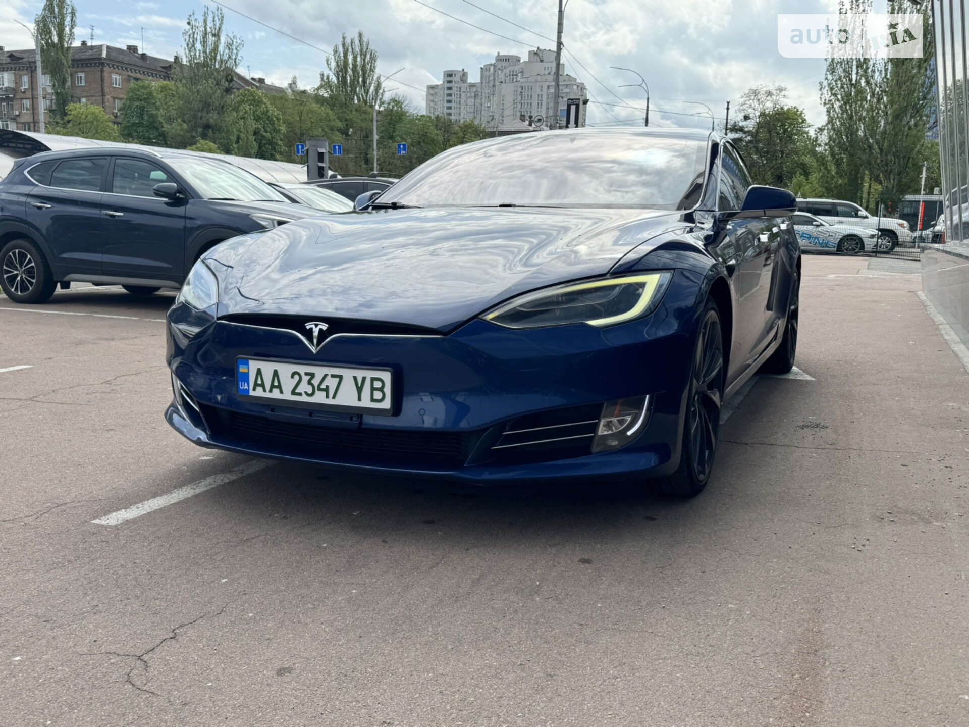 TESLA MODEL S