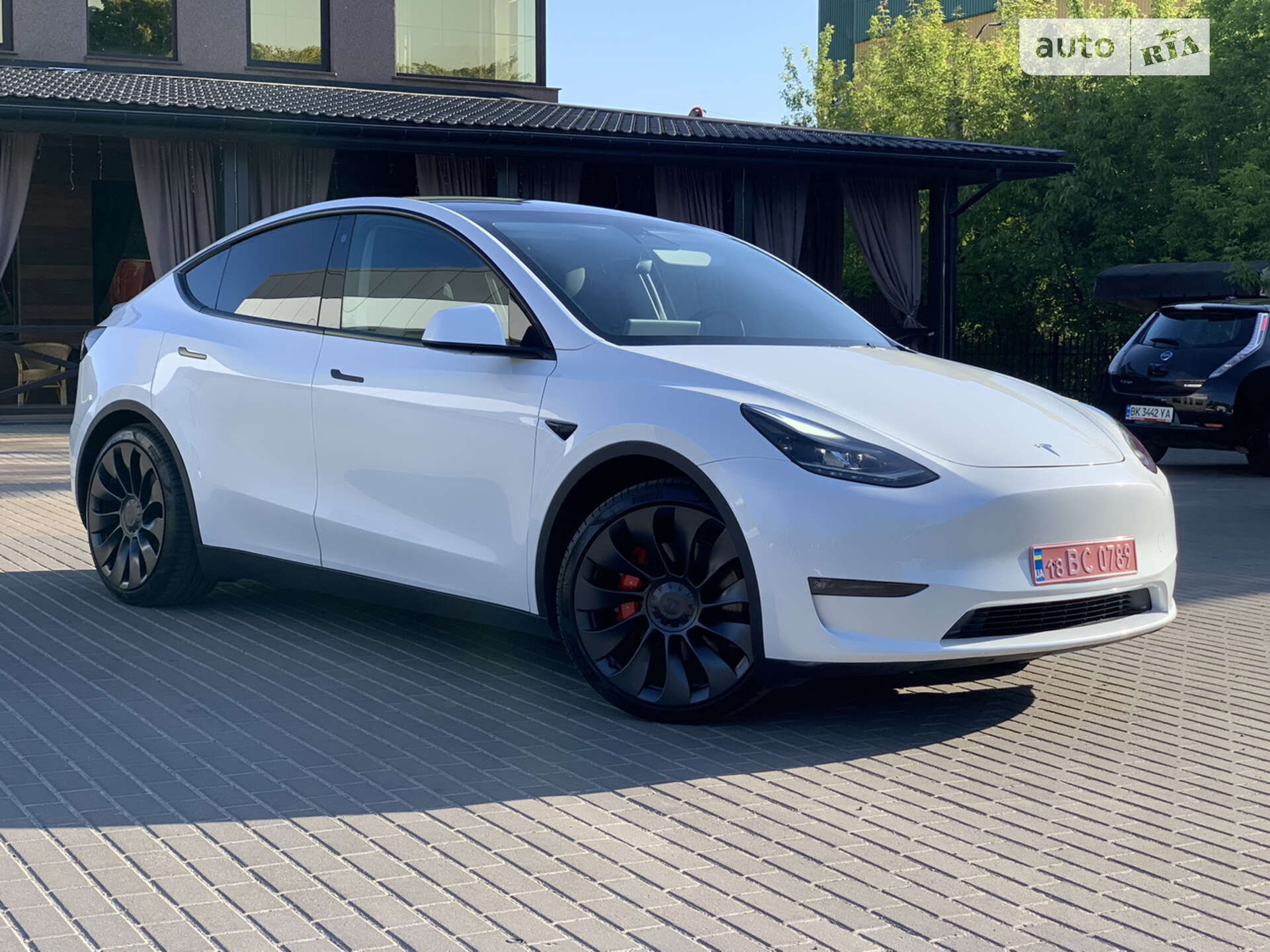 Головне фото звіту автомобіля TESLA MODEL Y 2023