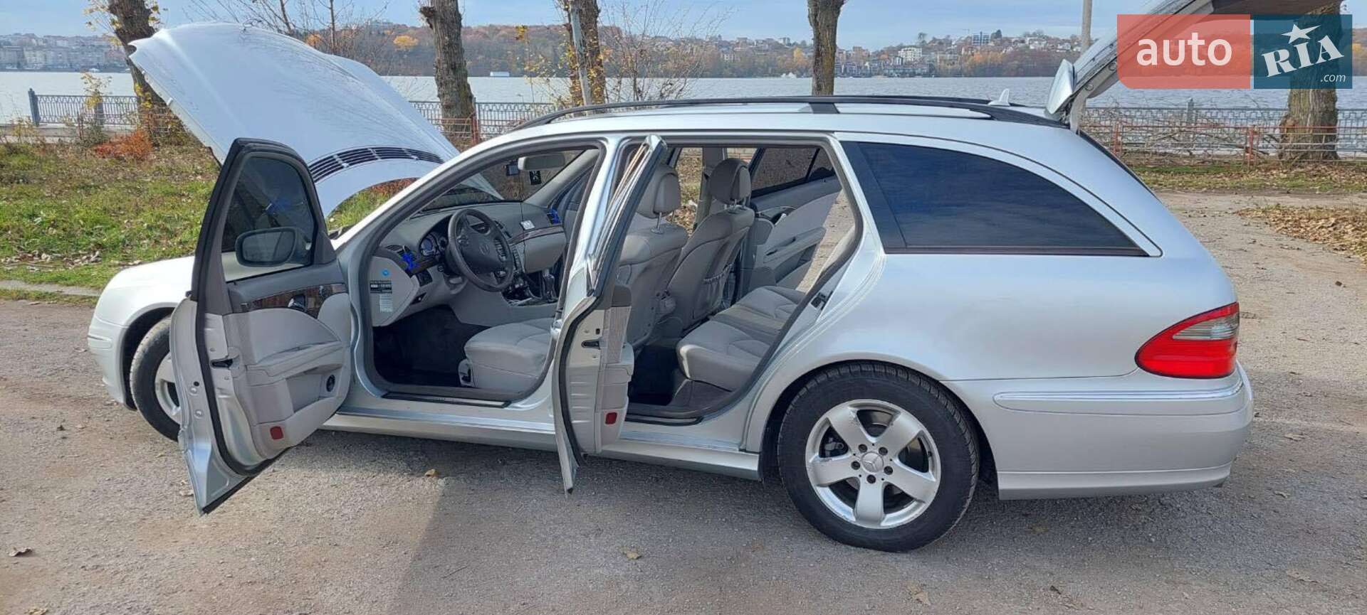 MERCEDES-BENZ E 320 2008