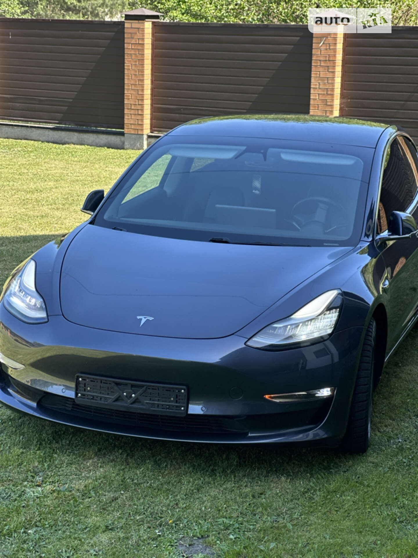 TESLA MODEL 3 2019