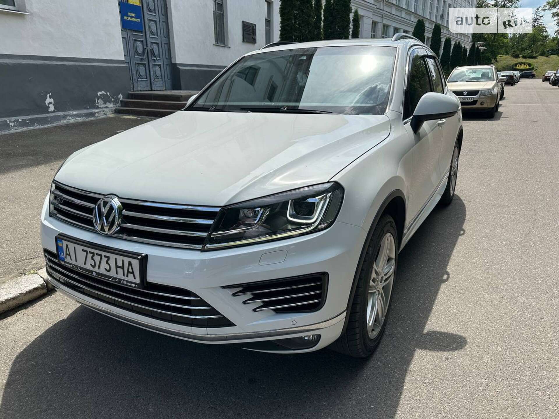 VOLKSWAGEN TOUAREG 2015