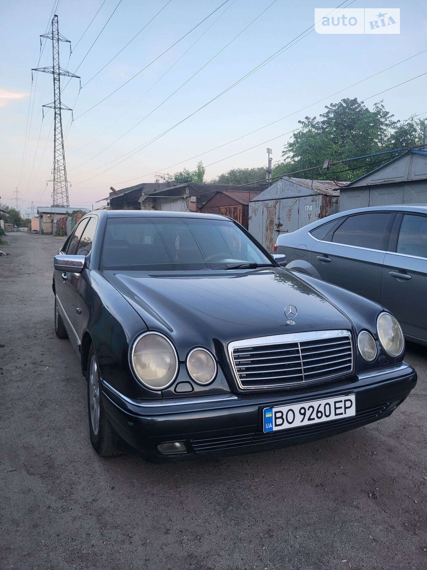 MERCEDES-BENZ E 320 1996