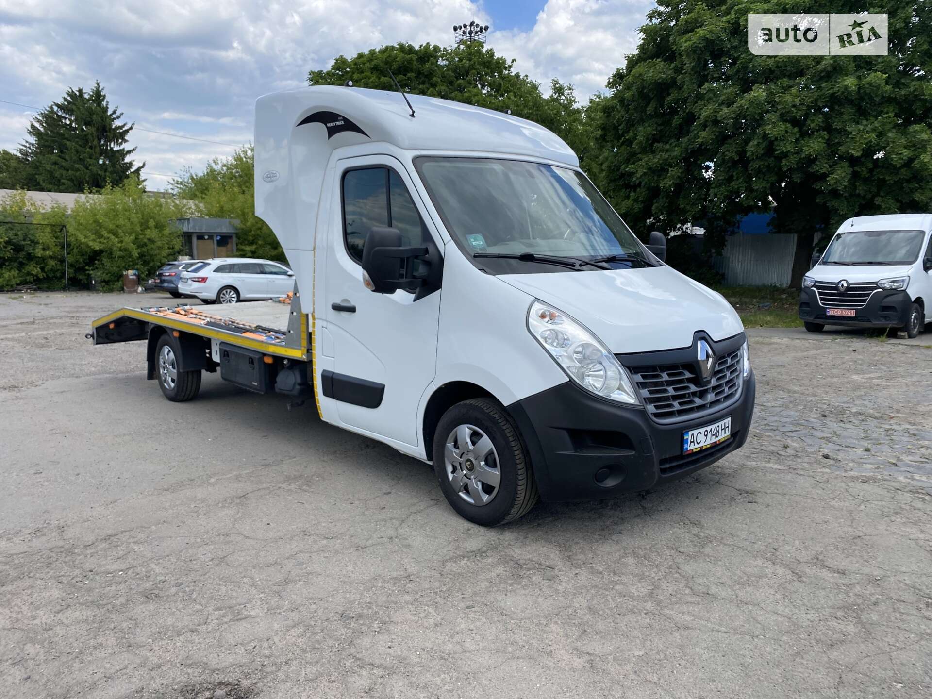 Головне фото звіту автомобіля RENAULT MASTER 2016