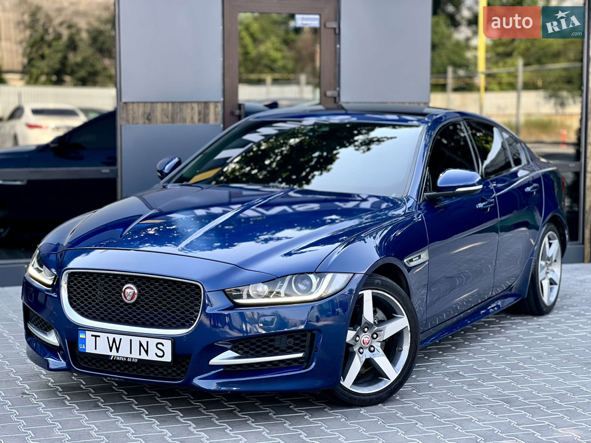 JAGUAR XE 2015