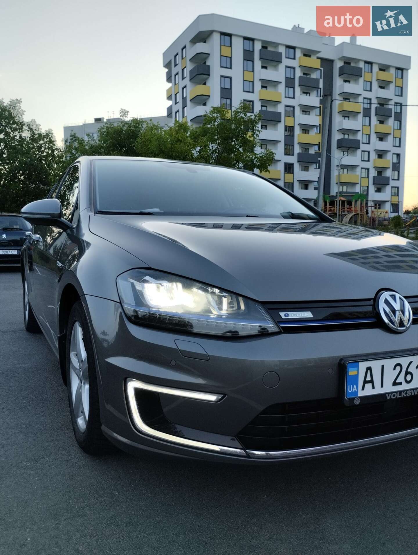 VOLKSWAGEN GOLF 2016