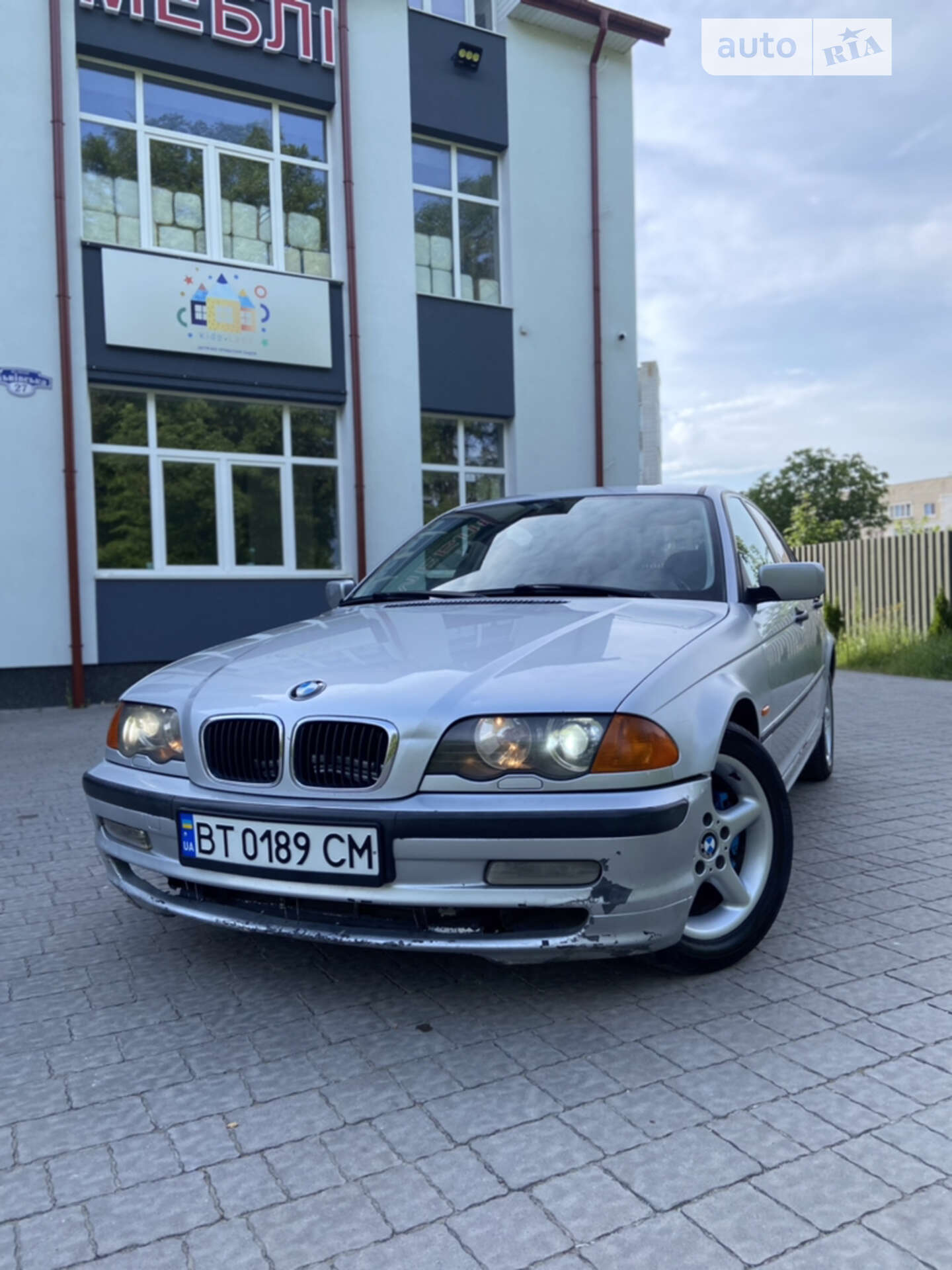 Головне фото звіту автомобіля BMW 320 1999