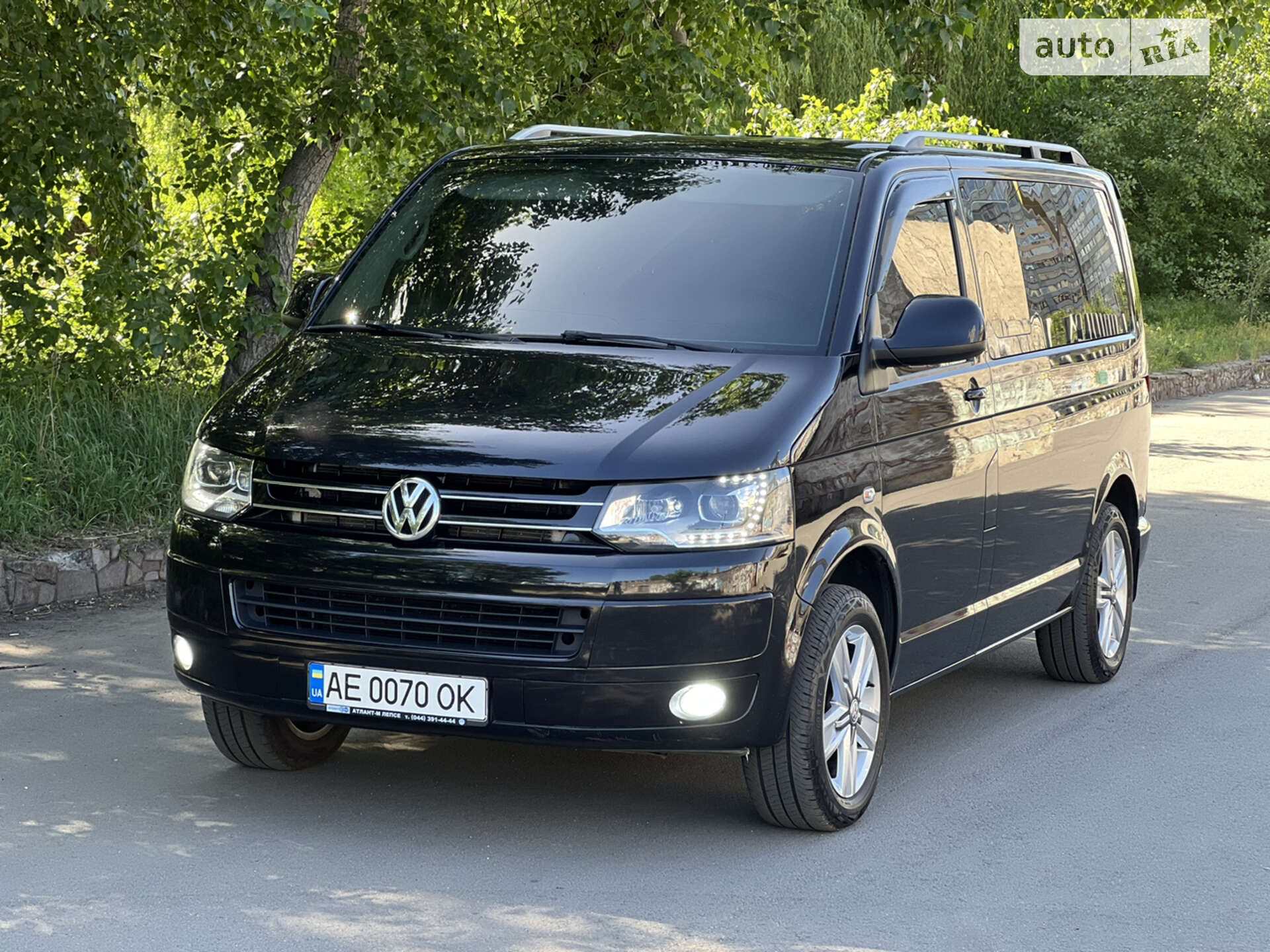 VOLKSWAGEN CARAVELLE 2014