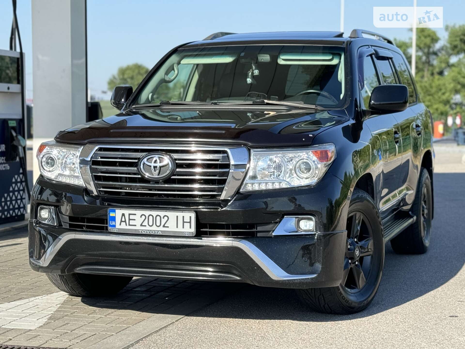 TOYOTA LAND CRUISER 2011