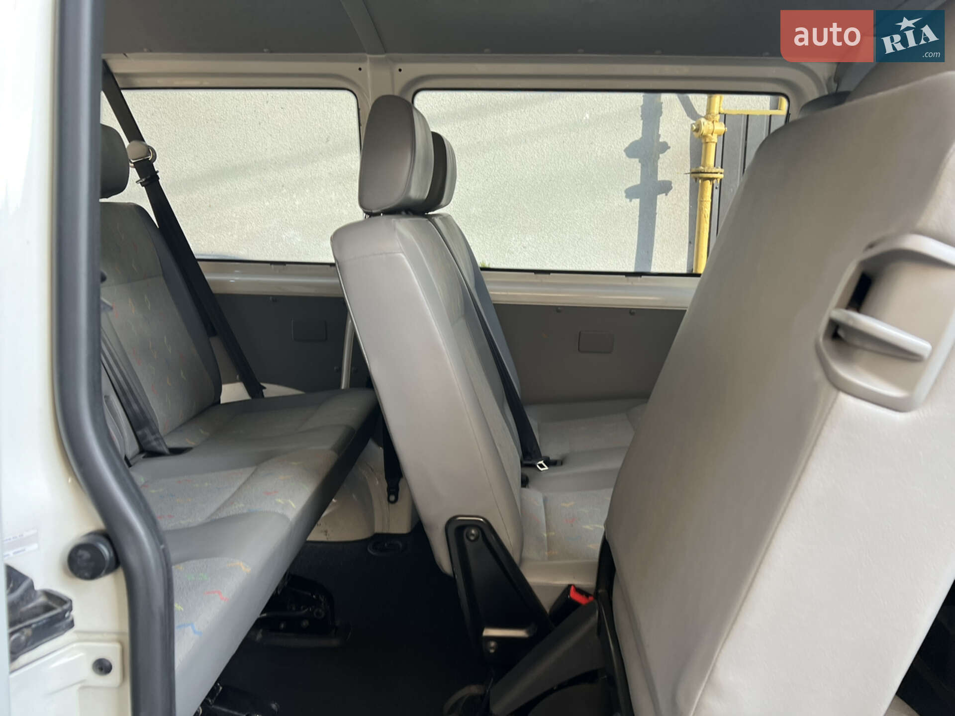 VOLKSWAGEN TRANSPORTER 2009