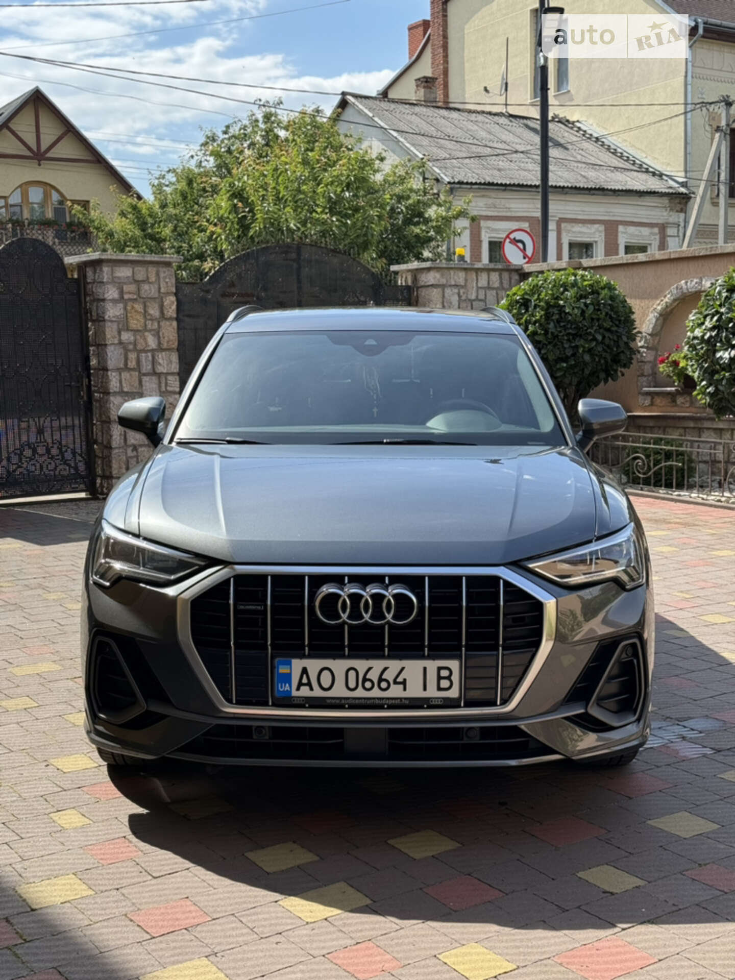 AUDI Q3 2019