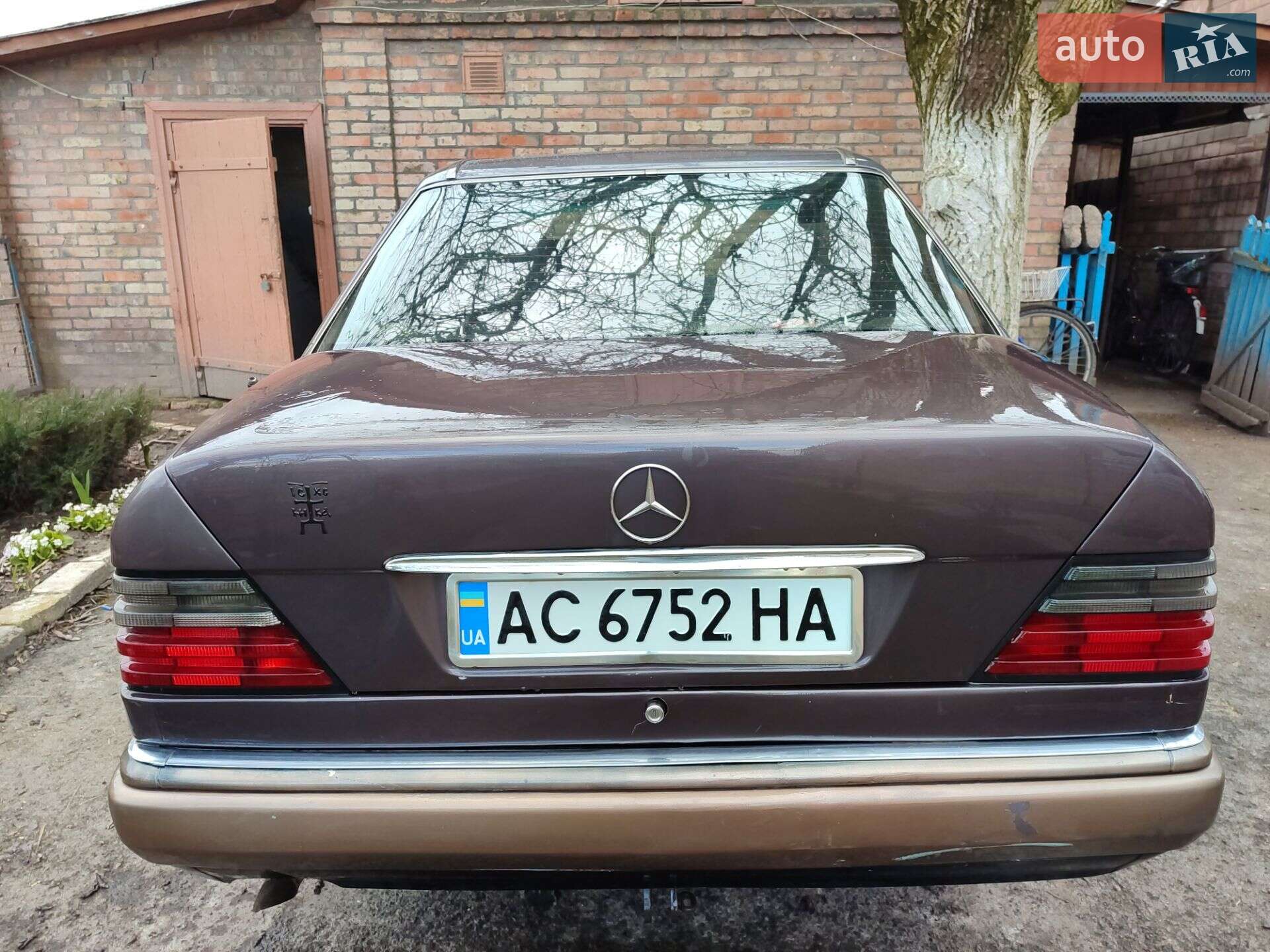 Mercedes-Benz E-Class 1995