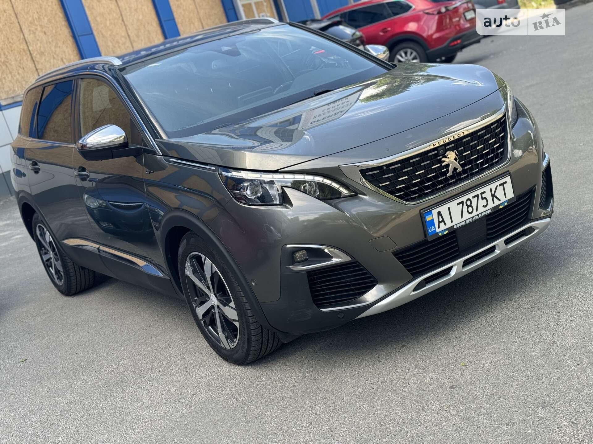 PEUGEOT 5008 2017