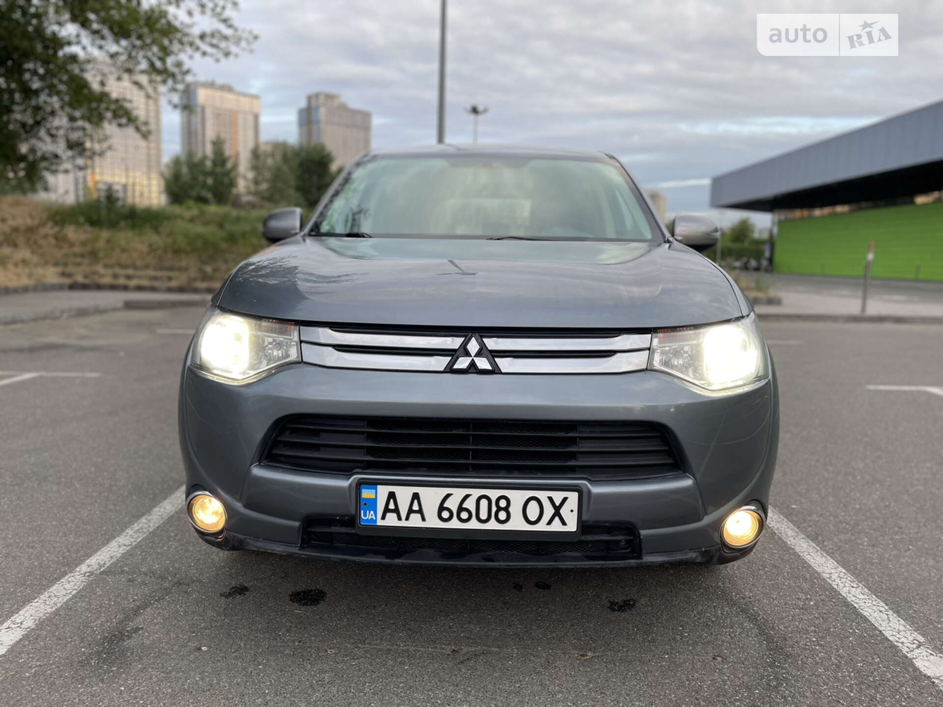 Mitsubishi Outlander 2014