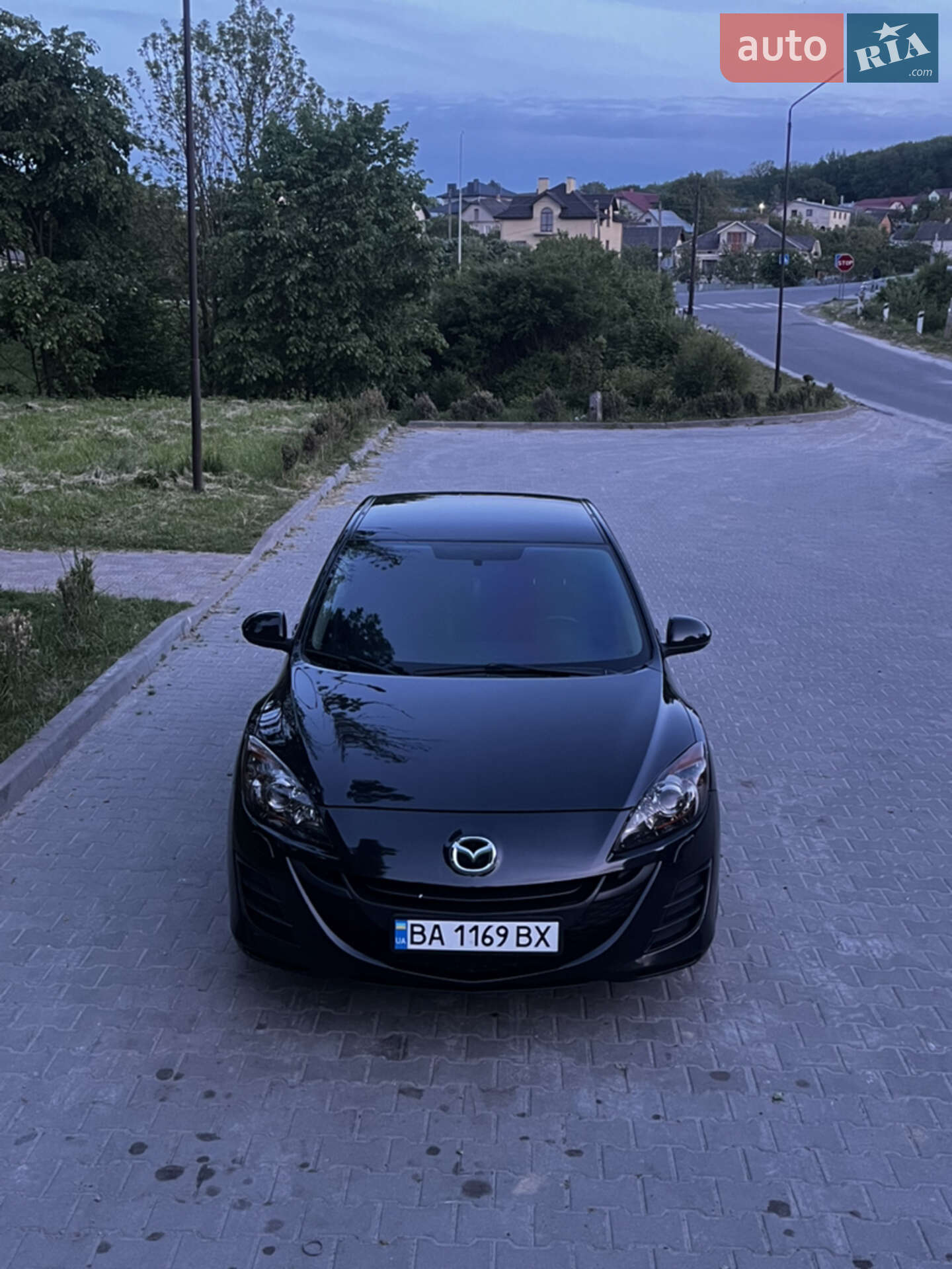 MAZDA 3 2010