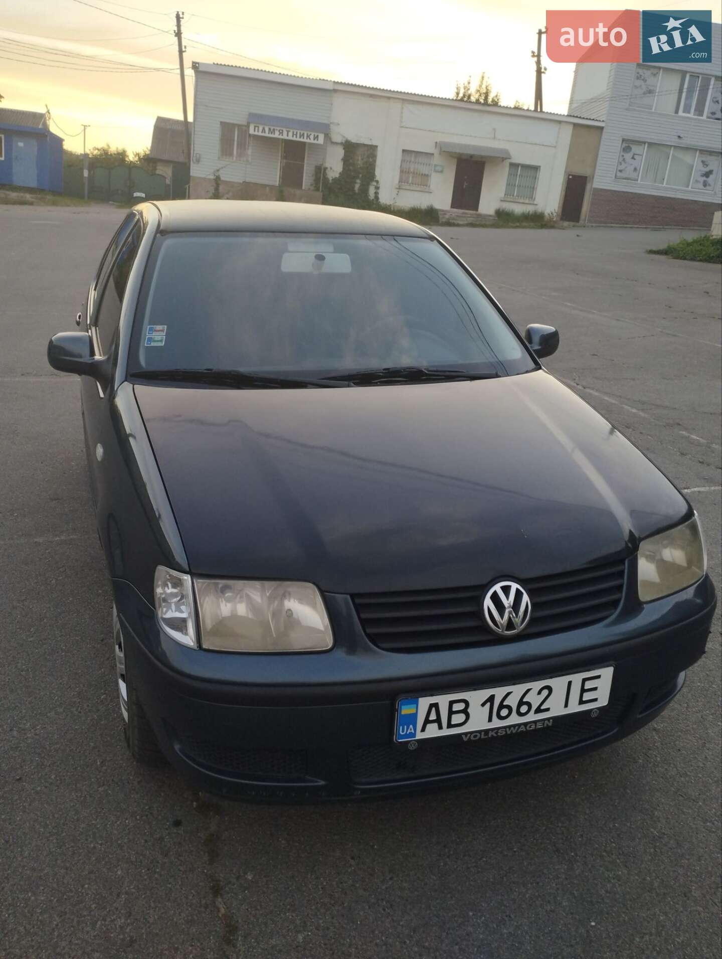 VOLKSWAGEN POLO 2000