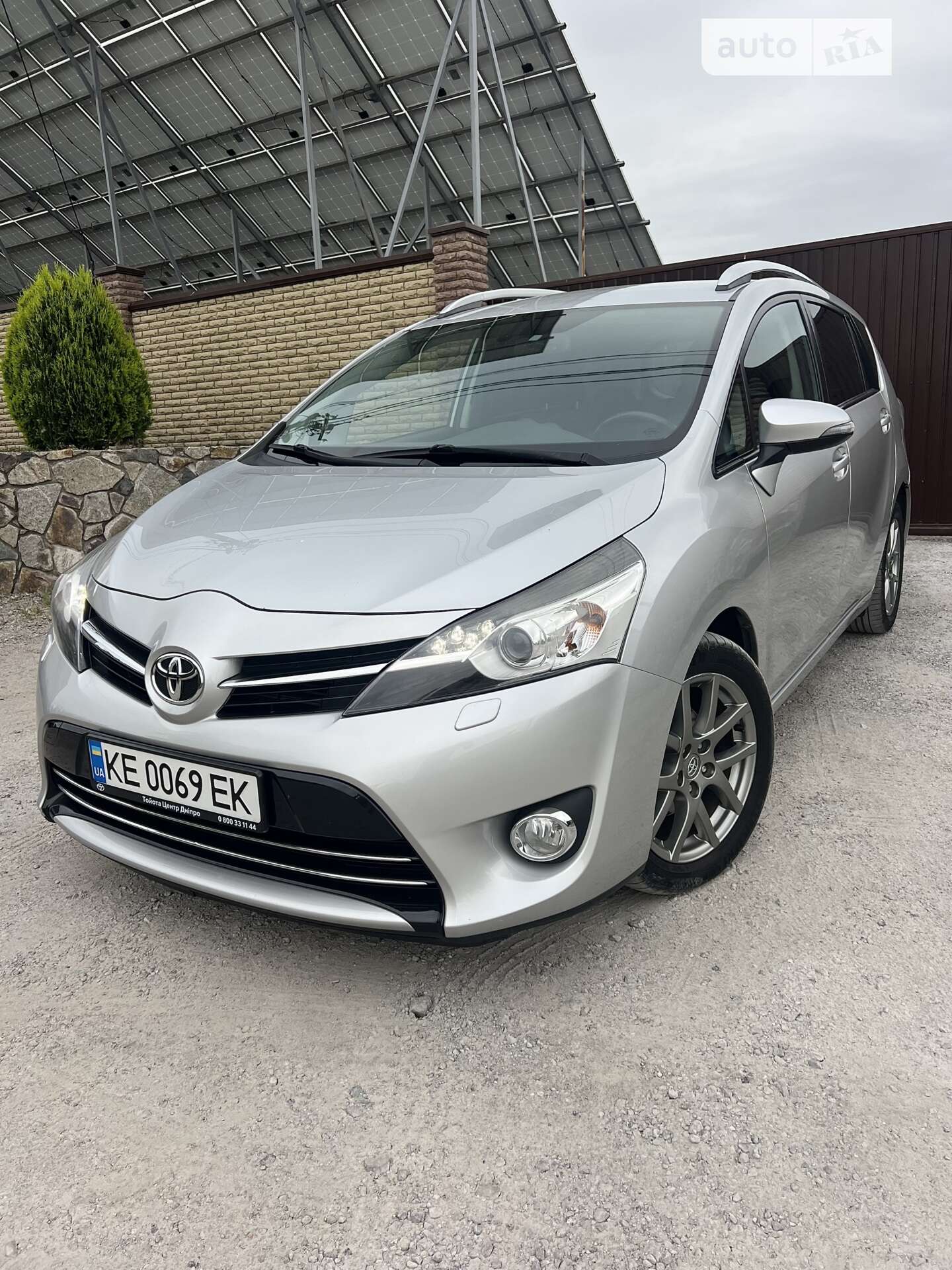 TOYOTA VERSO