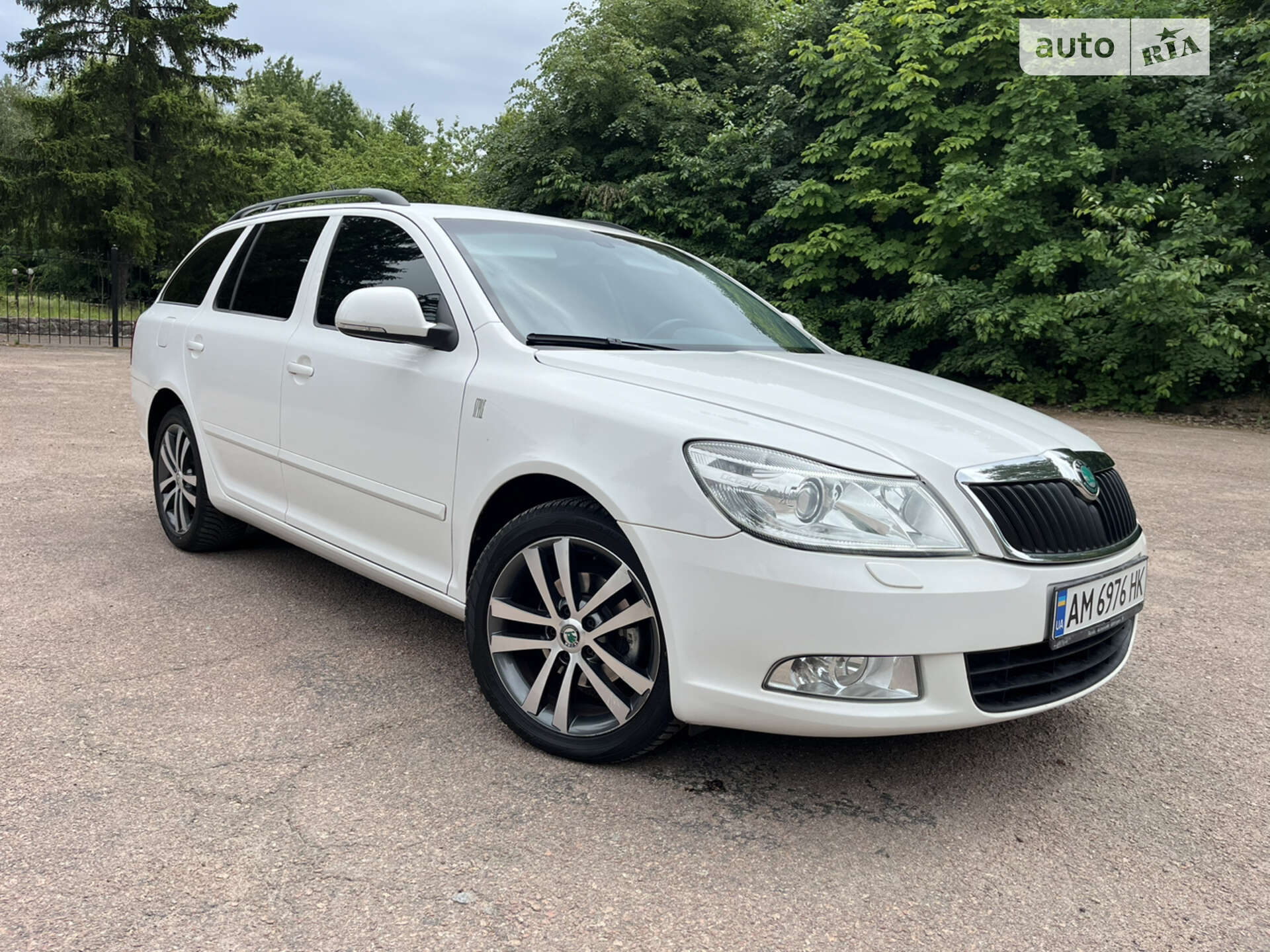 Головне фото звіту автомобіля SKODA OCTAVIA 2012