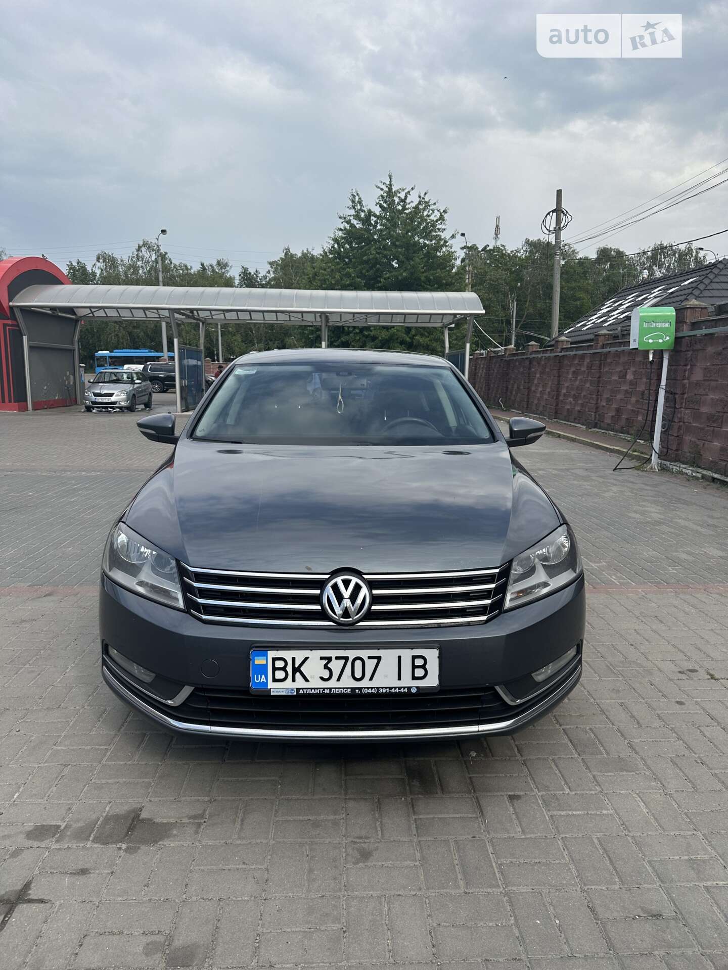 VOLKSWAGEN PASSAT 2014