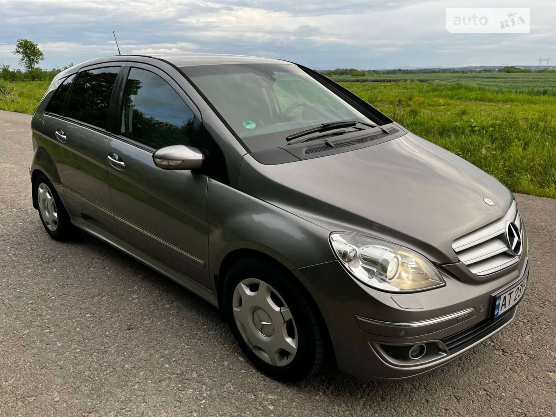 MERCEDES-BENZ B 200 2006