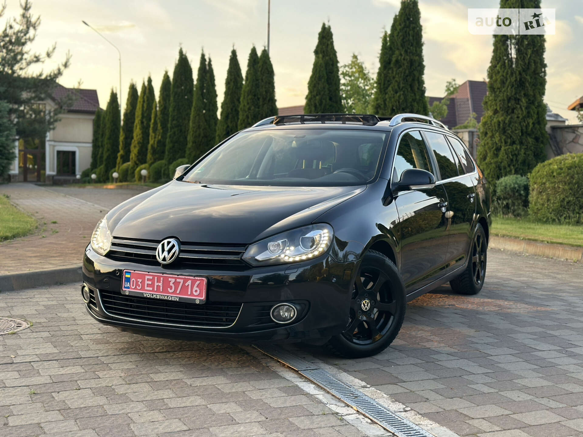 VOLKSWAGEN GOLF 2011