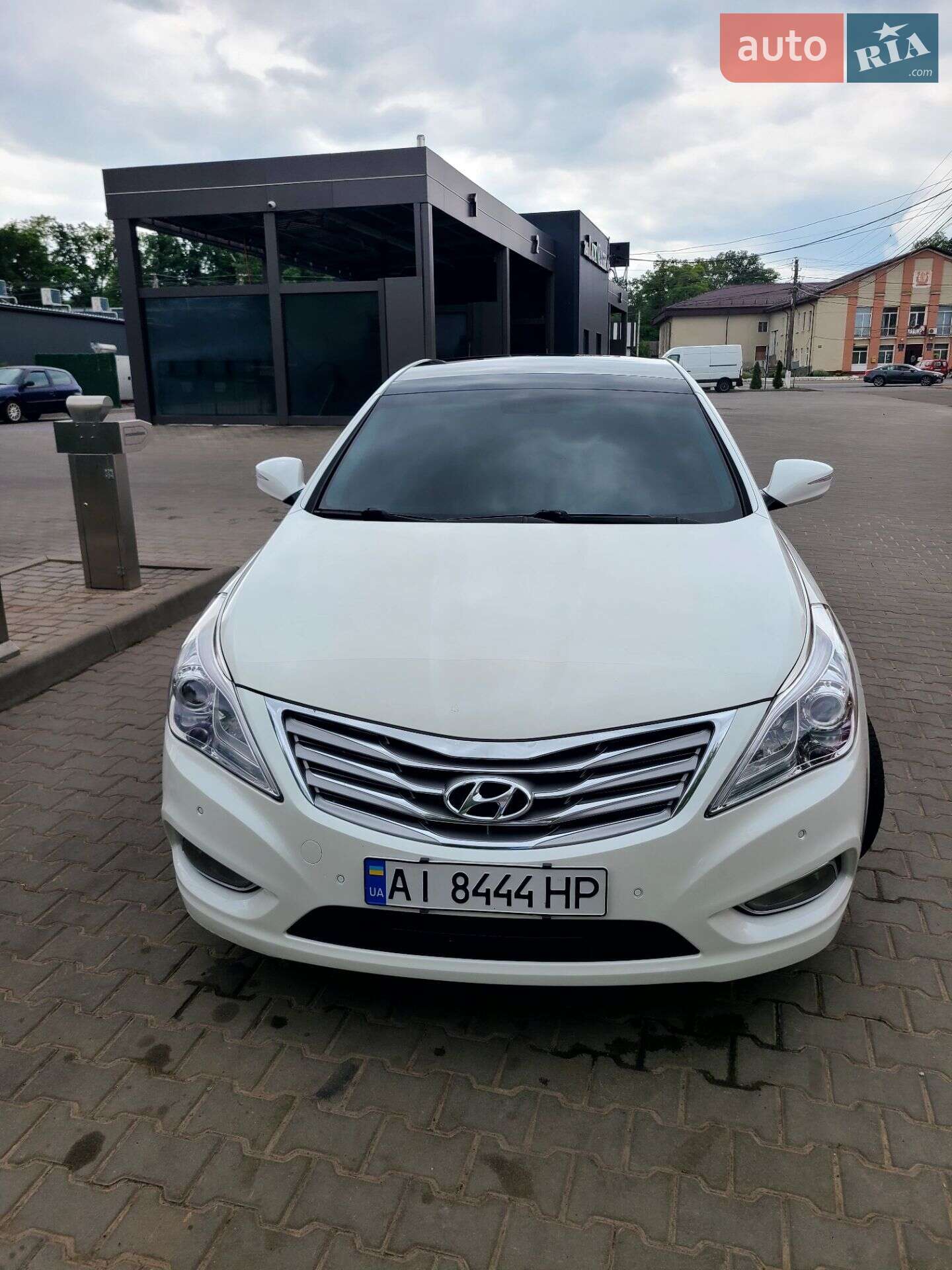 HYUNDAI GRANDEUR 2013