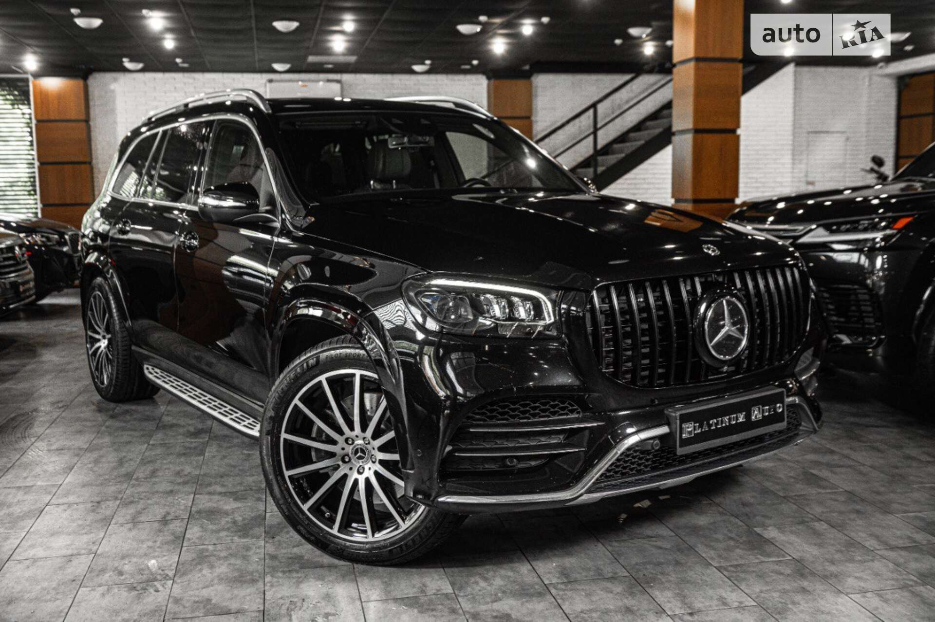 MERCEDES-BENZ GLS 400