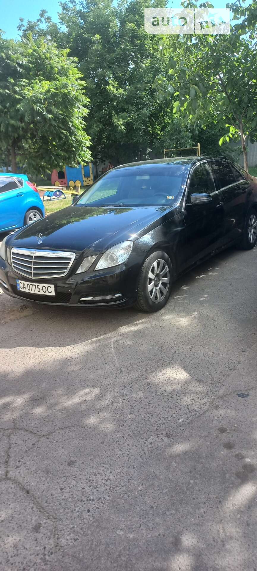 MERCEDES-BENZ E 200 2013