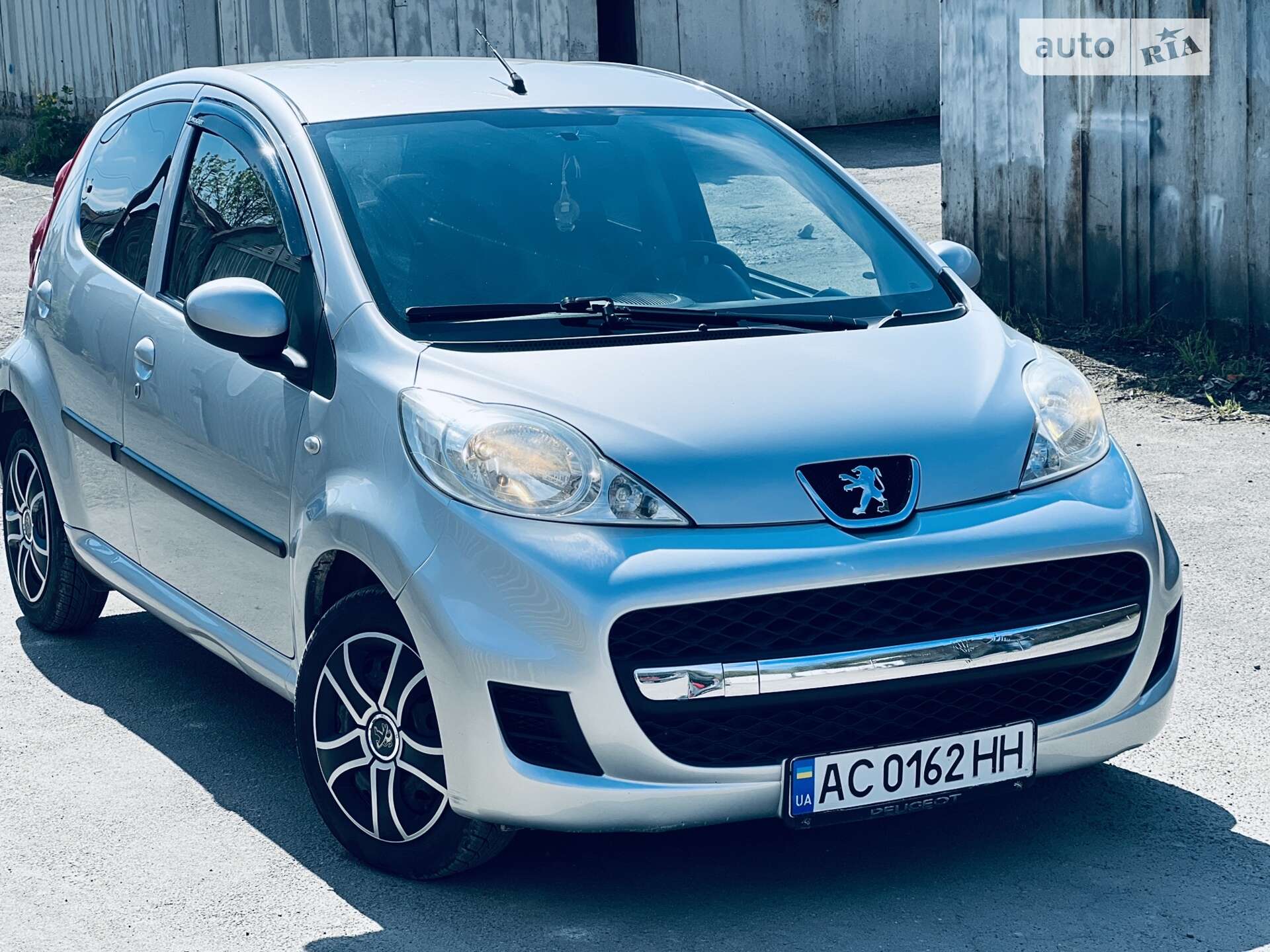 PEUGEOT 107 2009