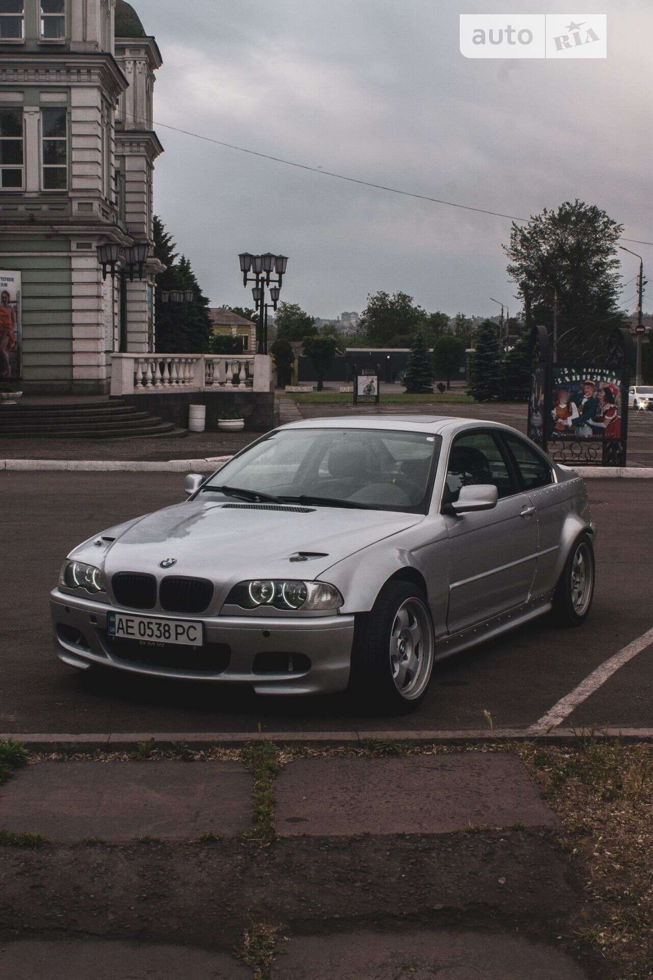 BMW 323I 1999