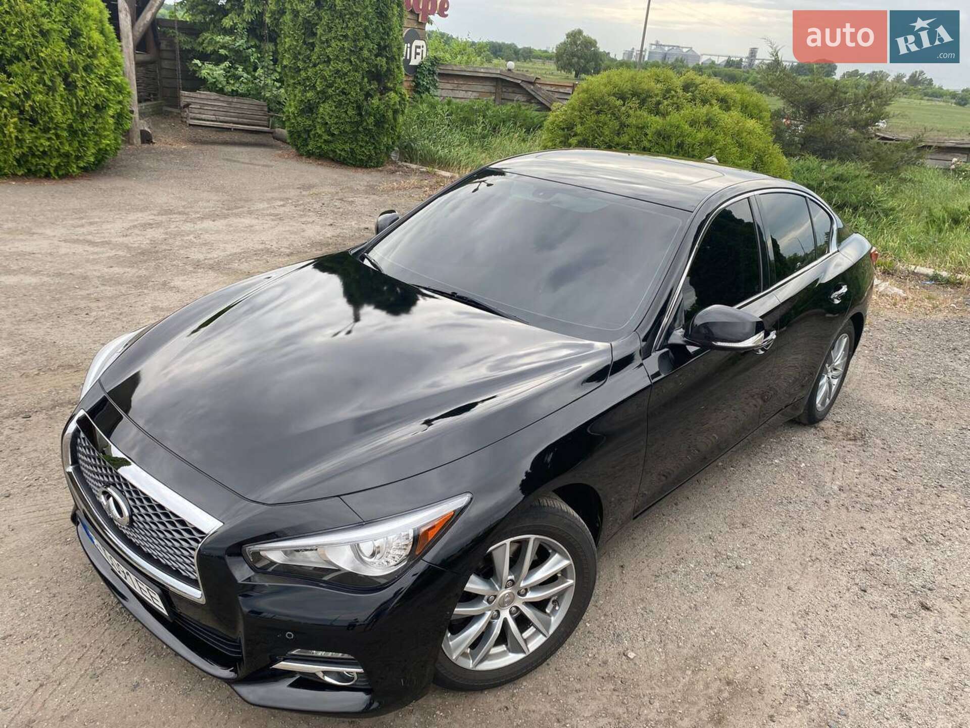INFINITI Q50 2015